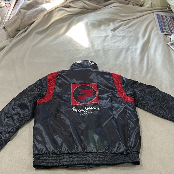 Vintage 1990s Reversible Pepe Jeans Jacket Size M. Red, White & Charcoal Gray. - Picture 6 of 16